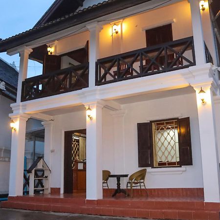 Nirasim Villa Луанг Прабанг Екстериор снимка