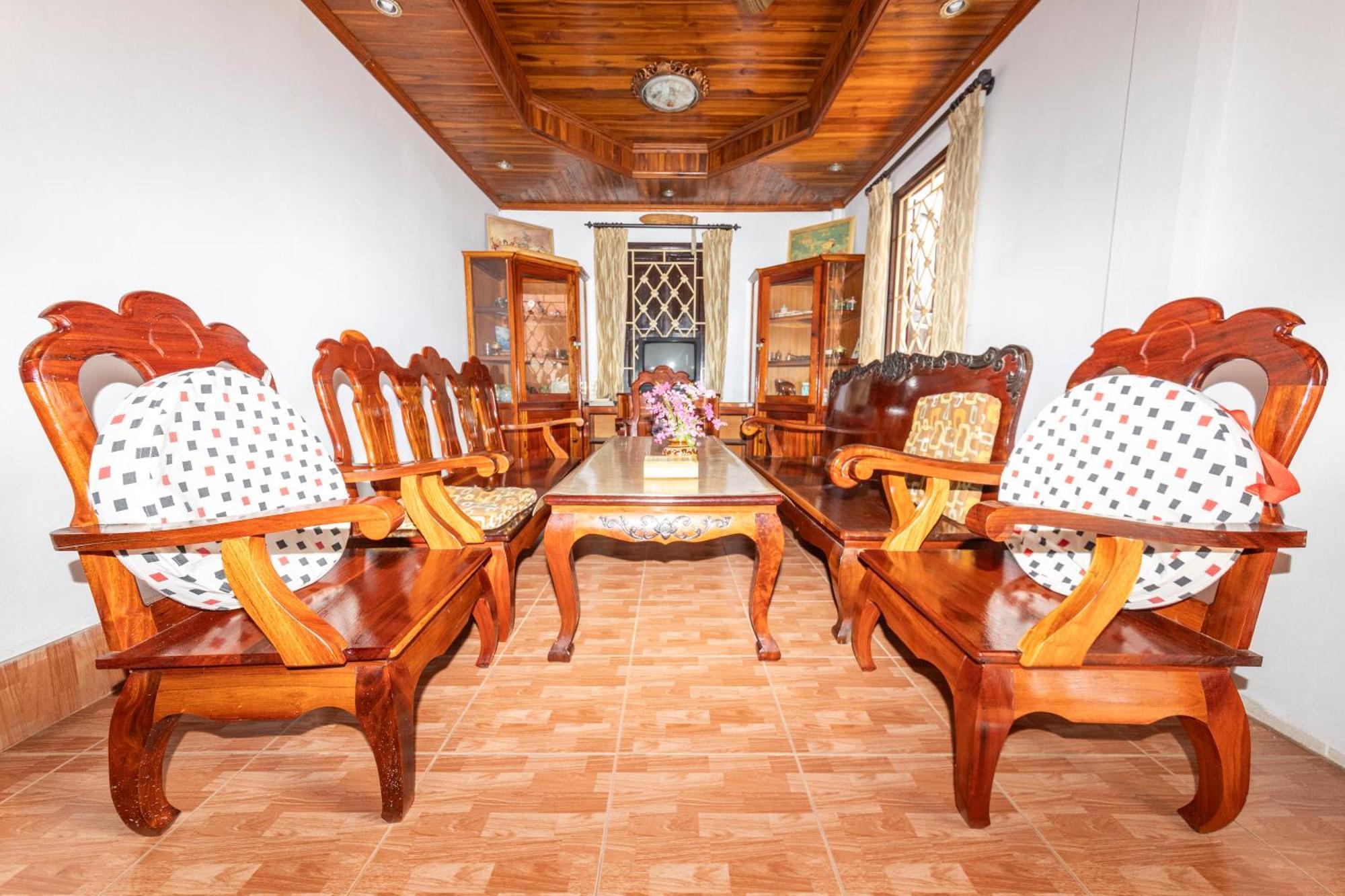 Nirasim Villa Луанг Прабанг Екстериор снимка
